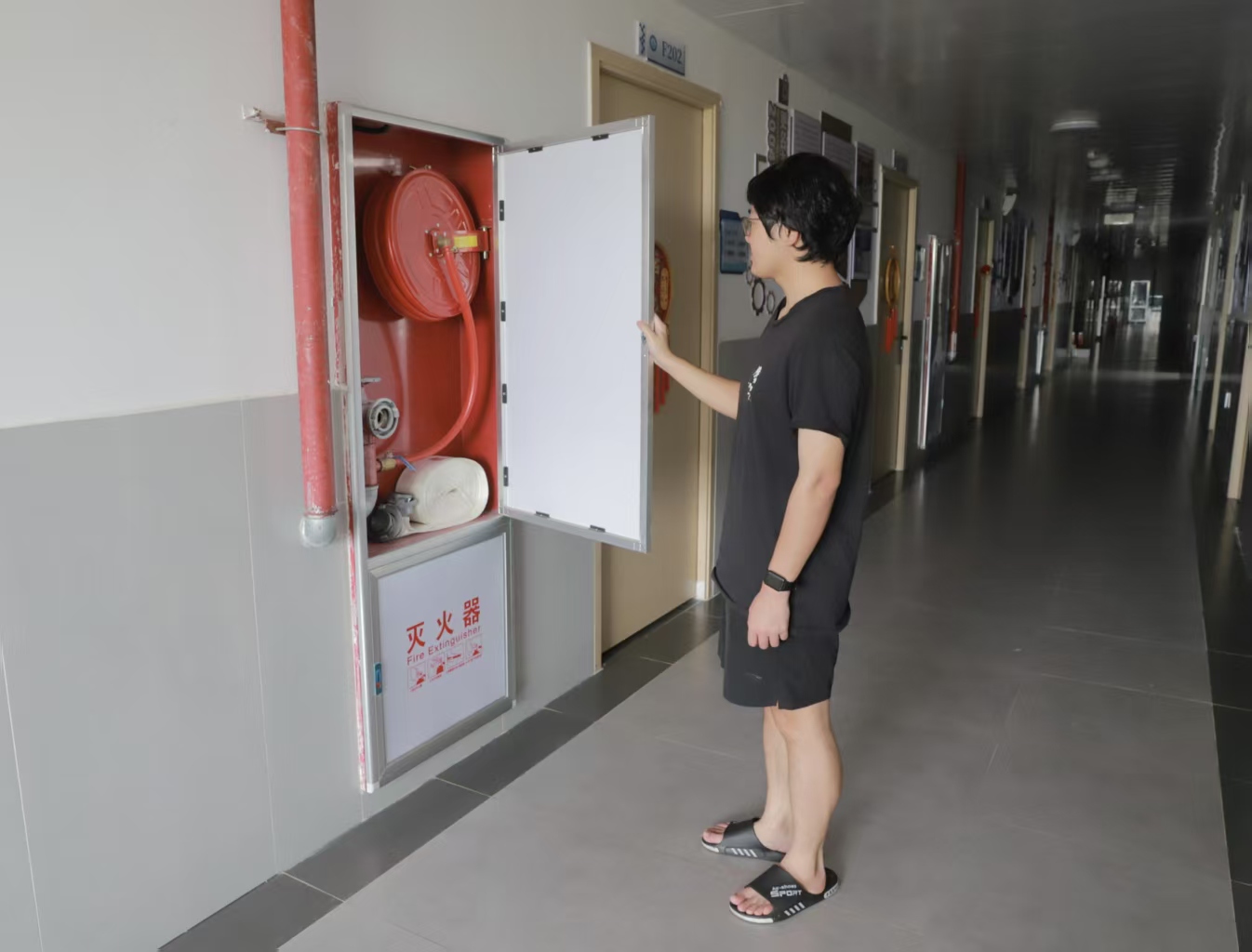 我院开展“平安馨家”社区安全文明自查...